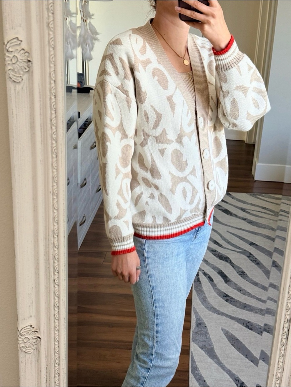 Cream & Beige Patterned V-Neck Cardigan Jacket
